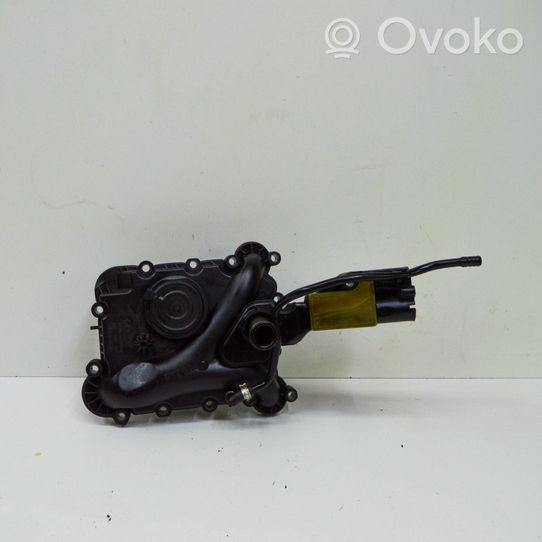 Audi A4 S4 B8 8K Separatore dello sfiato dell’olio 06E103547