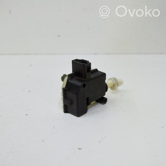 Volkswagen Jetta VI Serratura del tappo del serbatoio del carburante 1K5810773A