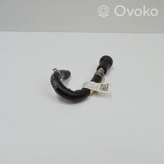 Audi A4 S4 B9 Tubo carburante 06L133986AA