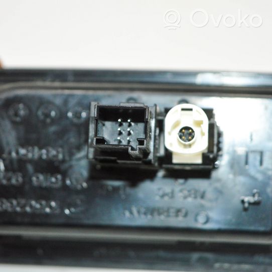 BMW 3 F30 F35 F31 Разъем AUX 9207357