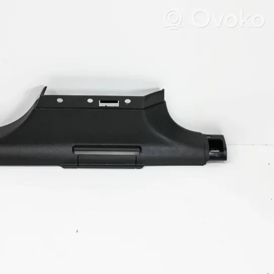 Audi Q3 8U Moldura protectora del borde trasero 8U0853906