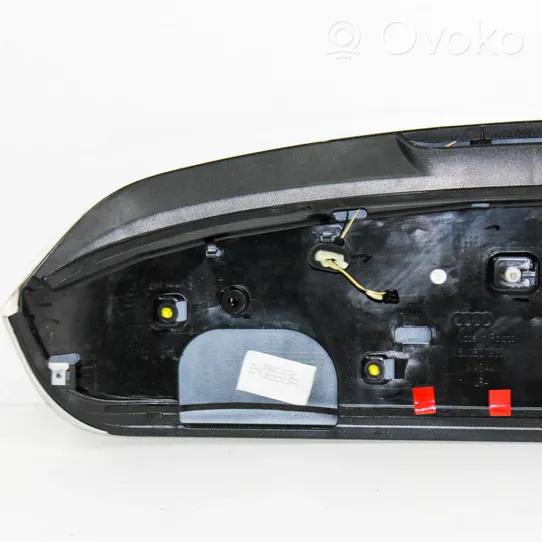 Audi Q3 8U Alerón trasero/maletero 8U0827933A