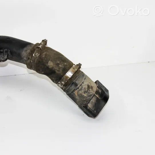 Volkswagen Caddy Tube d'admission de tuyau de refroidisseur intermédiaire 5N0145840G