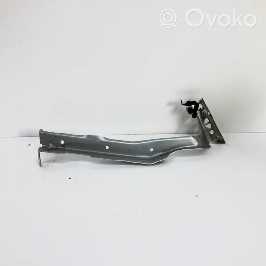 Audi A4 S4 B8 8K Fender mounting bracket 8K0821135H