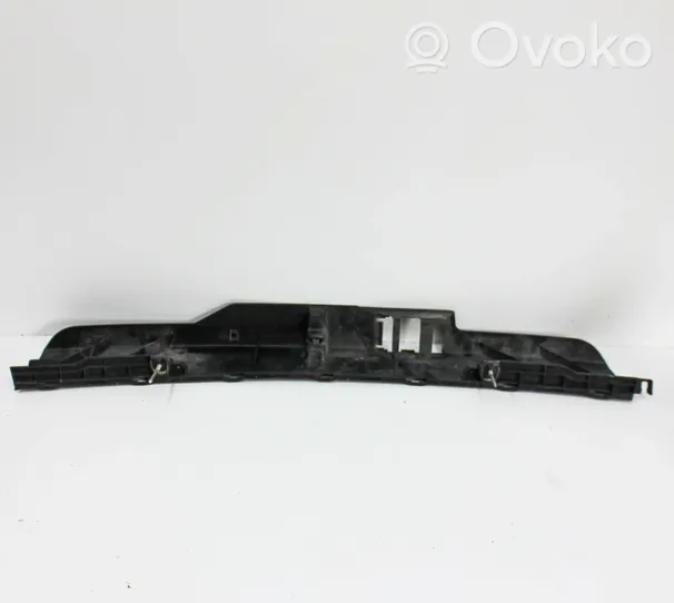 Mercedes-Benz C W205 Galinis laikiklis bamperio A2058851865