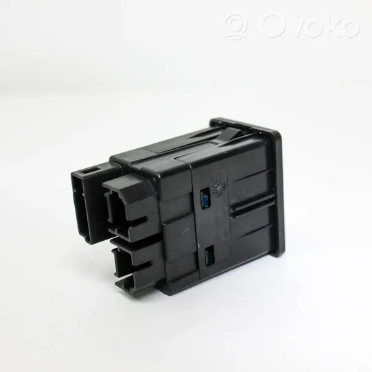 Ford F150 Connettore plug in USB KL3T14F014AA