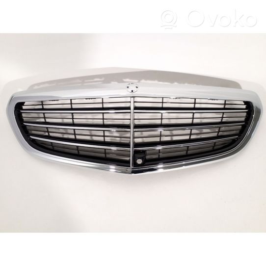 Mercedes-Benz E W212 Grille de calandre avant A2128801583