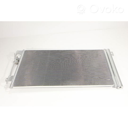 Volkswagen Multivan T5 Dzesēšanas šķidruma radiators 7H0820411B