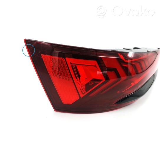 Audi Q7 4M Rear/tail lights 4M0945307B