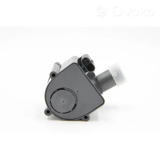 Audi A5 8T 8F Pompe de circulation d'eau 5Q0965561B