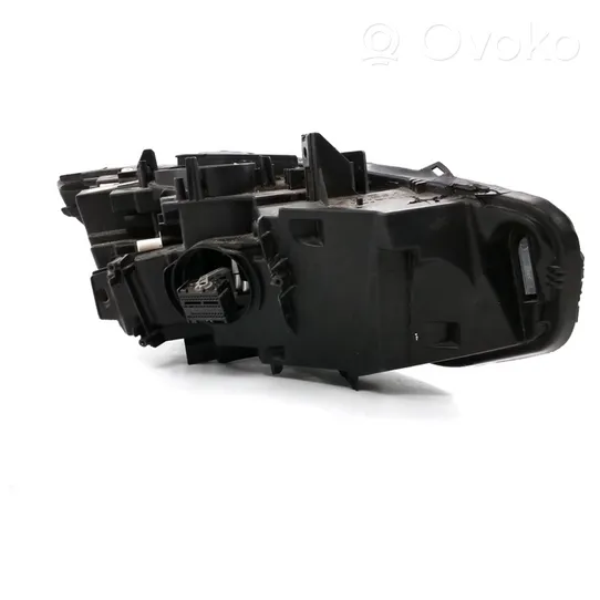 BMW 4 F32 F33 Lampa przednia 7498919-02