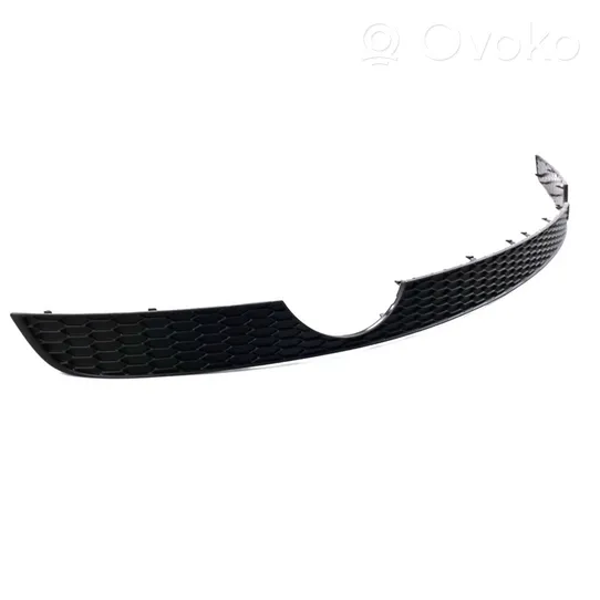 Audi TT TTS RS Mk3 8S Grille inférieure de pare-chocs avant 8S0807833