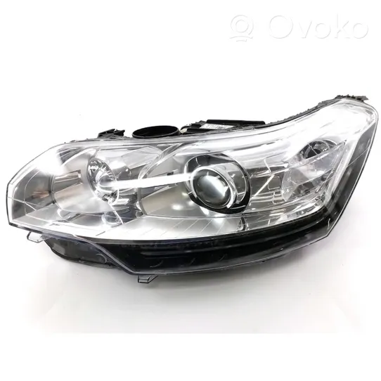 Citroen C5 Lampa przednia 89905355