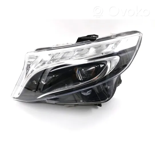 Mercedes-Benz V Class W447 Lampa przednia A4479060101