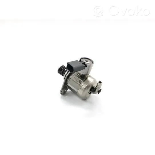 Audi A4 S4 B9 Pompe d'injection de carburant à haute pression 04E127025D