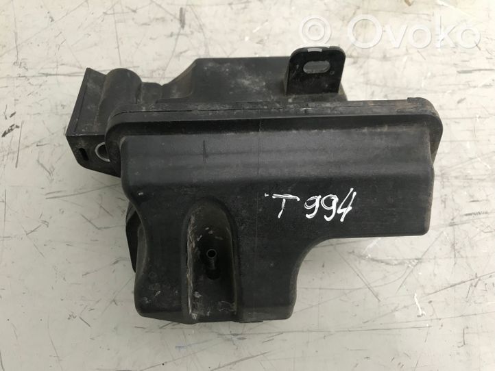 Opel Corsa D Vacuum air tank 55571341