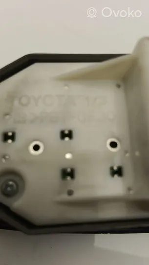 Toyota Yaris Interrupteur commade lève-vitre 742320D670