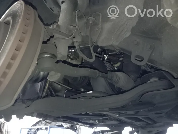 Toyota Verso Braccio di controllo sospensione anteriore 
