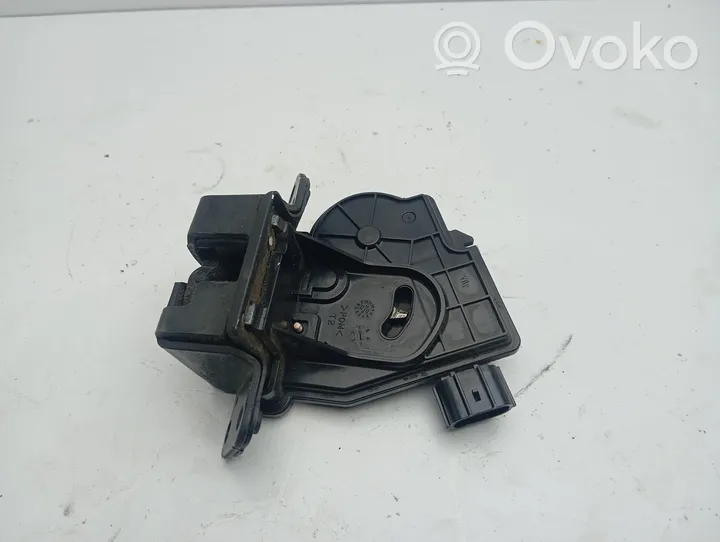 Toyota Verso Takaluukun lukon salvan moottori 6935002080