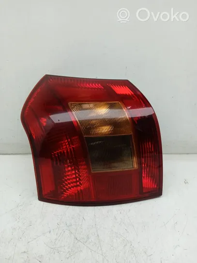 Toyota Corolla E120 E130 Żarówka lampy tylnej 8156002150