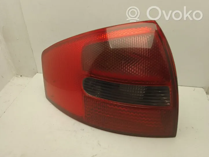 Audi A6 S6 C6 4F Lampada fanale posteriore 084411943L