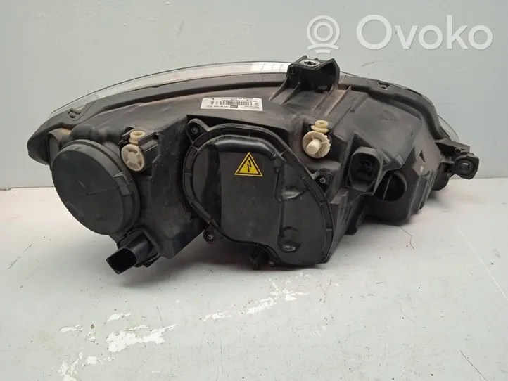 Seat Toledo III (5P) Lampa przednia 1P1641039