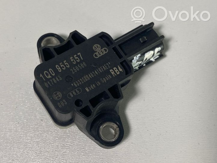 Volkswagen Eos Airbagsensor Crashsensor Drucksensor 1Q0955557