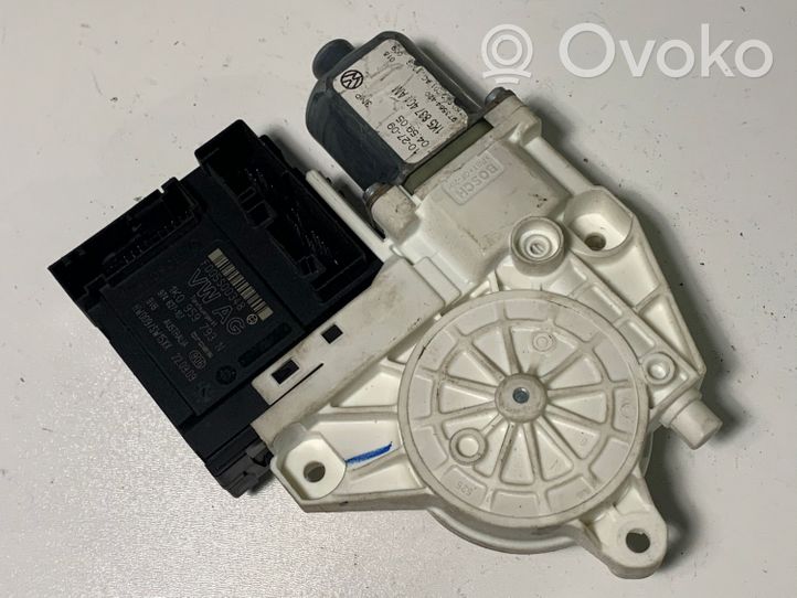 Volkswagen Golf VI Front door window regulator motor 1K0959793N