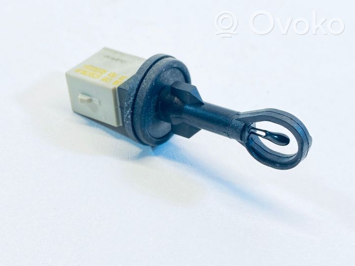 Audi A6 S6 C6 4F Interior temperature sensor 4F0820539