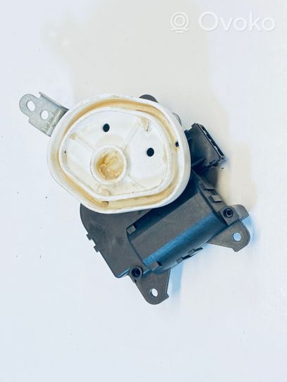 Suzuki Swift Air flap motor/actuator 1138002530