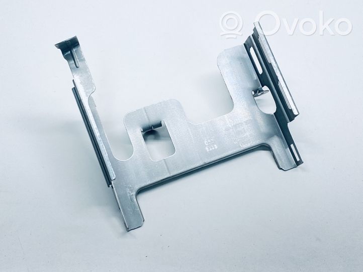 Volkswagen Touareg II Supporto per l’unità di navigazione GPS 7P6035209