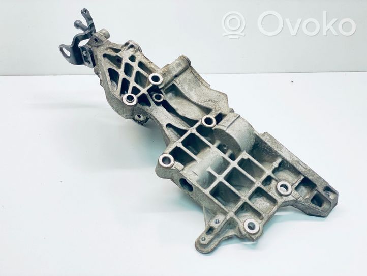 Volkswagen Jetta V Support de générateur / alternateur 03L903139D