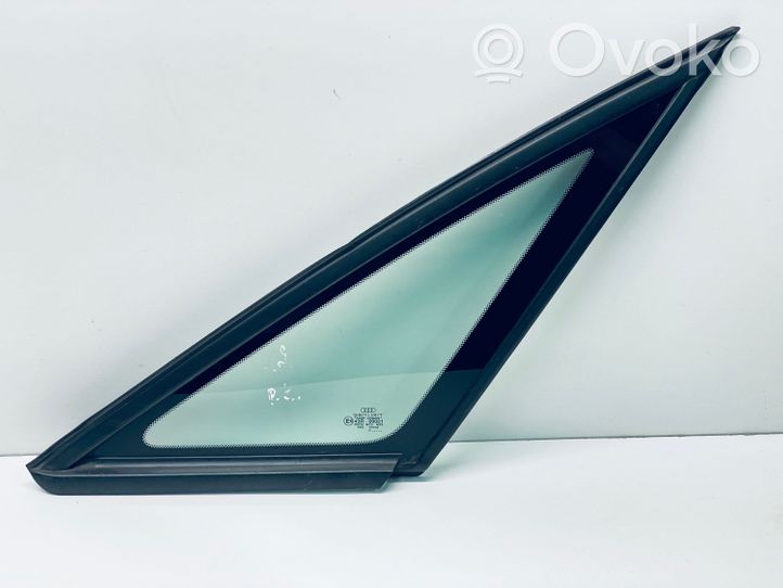 Audi A2 Fenêtre triangulaire avant / vitre 8Z0845113C