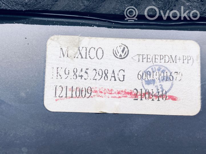 Volkswagen Golf VI Finestrino/vetro retro 1K9845298AG