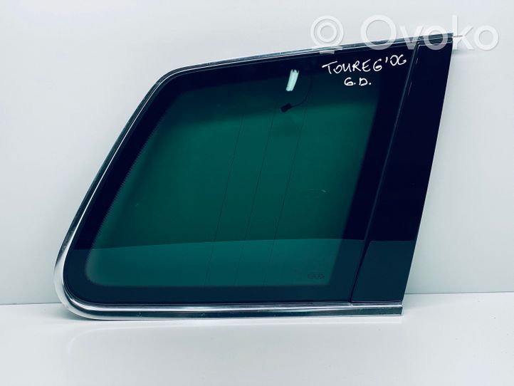 Volkswagen Touareg I Fenêtre latérale avant / vitre triangulaire 7L6845298EH