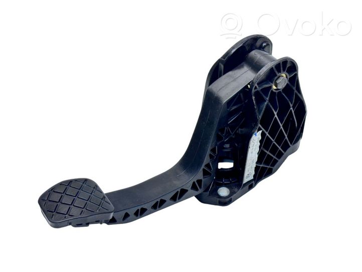 Volkswagen Jetta VI Clutch pedal 1K1721321D