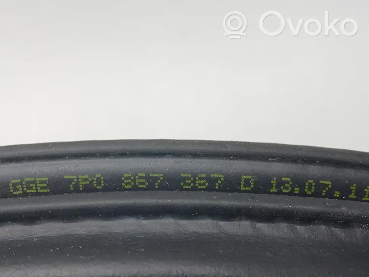 Volkswagen Touareg II Rear door rubber seal (on body) 7P0867367E