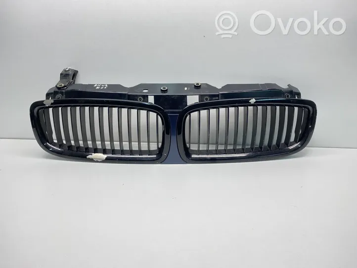 BMW 7 E65 E66 Grille de calandre avant 51137037727