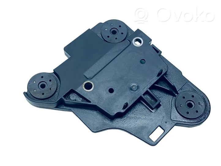 Volkswagen Golf VII Uchwyt / Mocowanie pompy ABS 5Q0614235