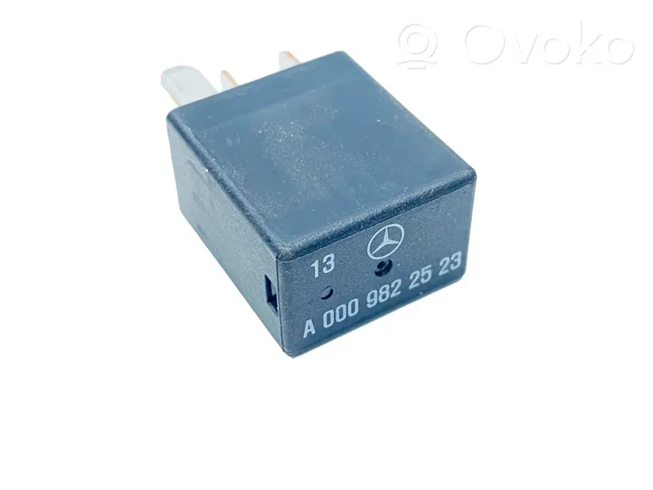 Mercedes-Benz S W222 Other relay A0009822523
