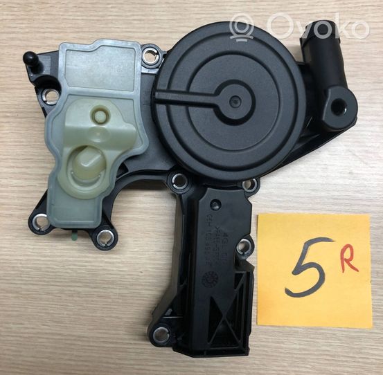 Audi A4 S4 B9 Separatore dello sfiato dell’olio 06H103495AF