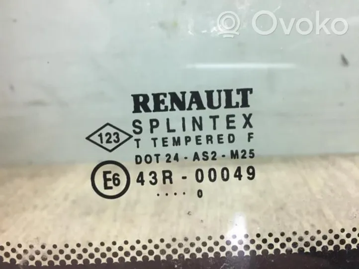 Renault Megane I Fenêtre latérale avant / vitre triangulaire 7700828331