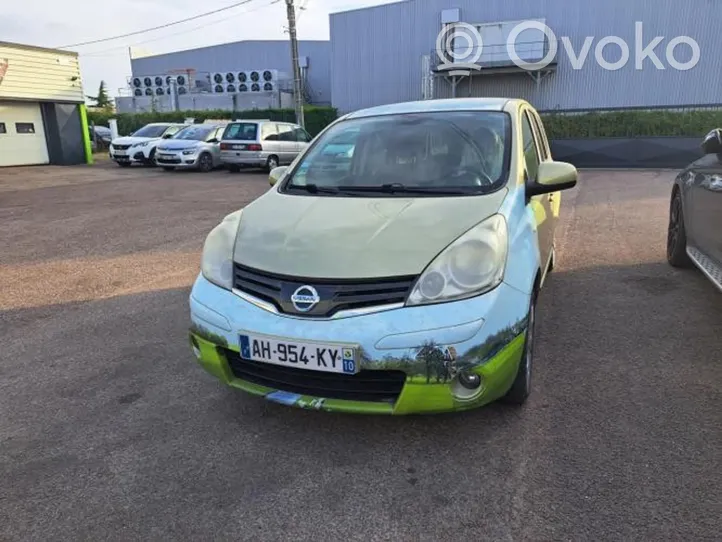 Nissan Note (E11) Takapyörän sisälokasuojat 767499U00A