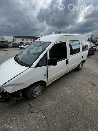 Peugeot Expert Häikäisysuoja 8143HV