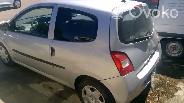 Renault Twingo II Etutukivarsi 8200942392