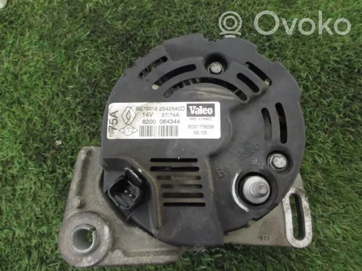 Renault Twingo I Alternator 8200660045