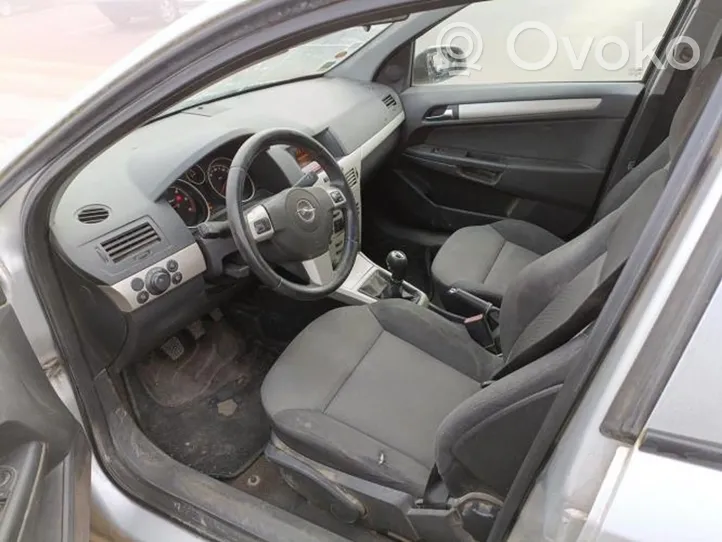 Opel Astra G Osłona górna silnika 13114644