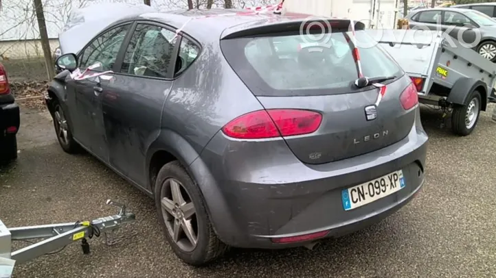 Seat Leon (1P) Wahacz przedni 1K0407151BD