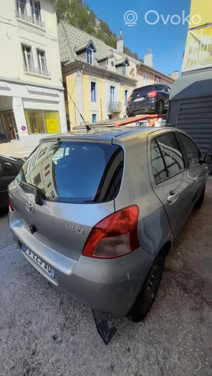 Toyota Yaris Häikäisysuoja 743100D270B0