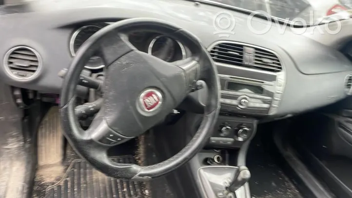 Fiat Bravo Klamra tylnego pasa bezpieczeństwa 735440824